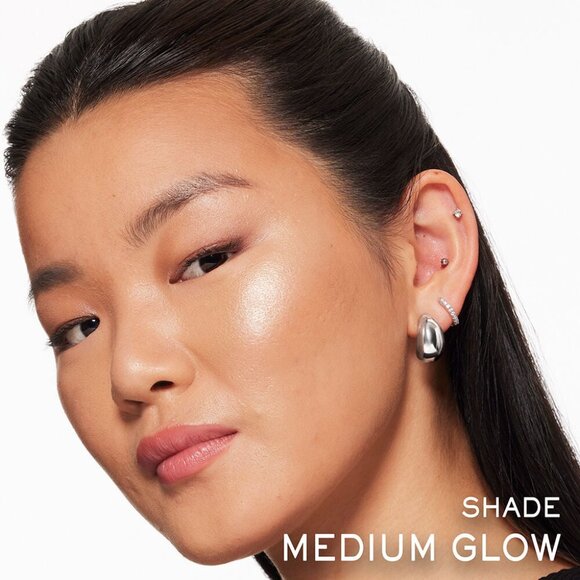 [NWT] Lancome Teint Idôle Skin Transforming Highlighter in Medium Glow - Picture 6 of 7